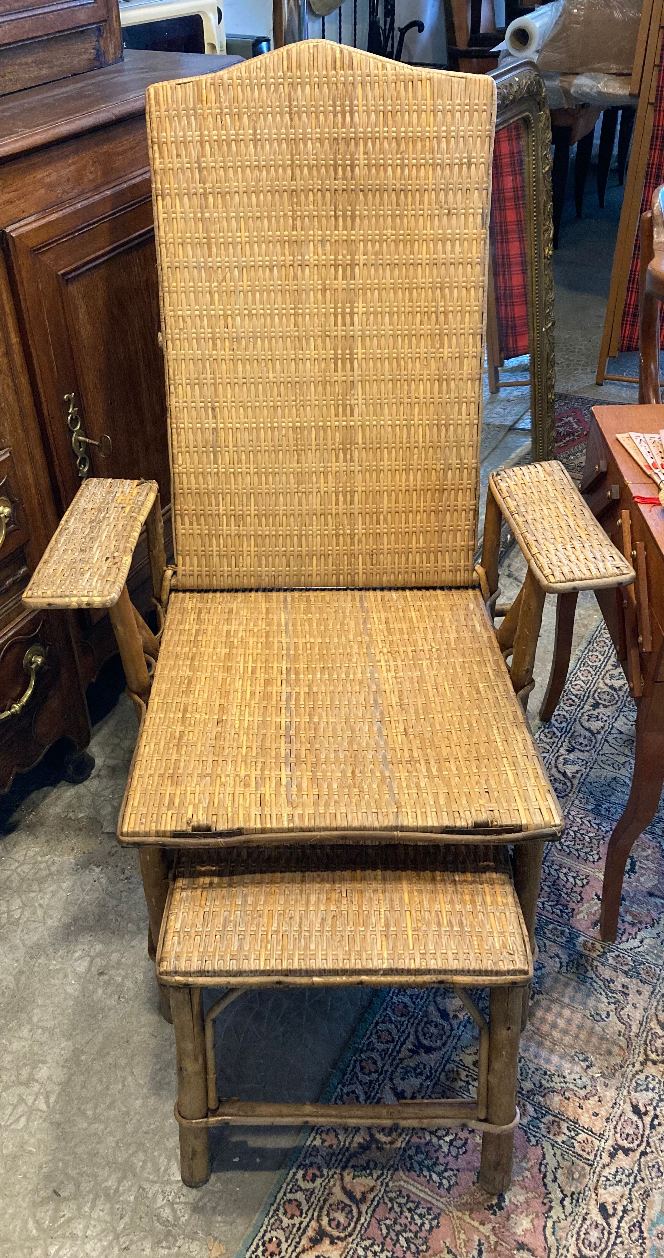 Rattan bamboo chaise longue 1920's