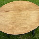 Table en bois ronde avec rallonge intégrée
