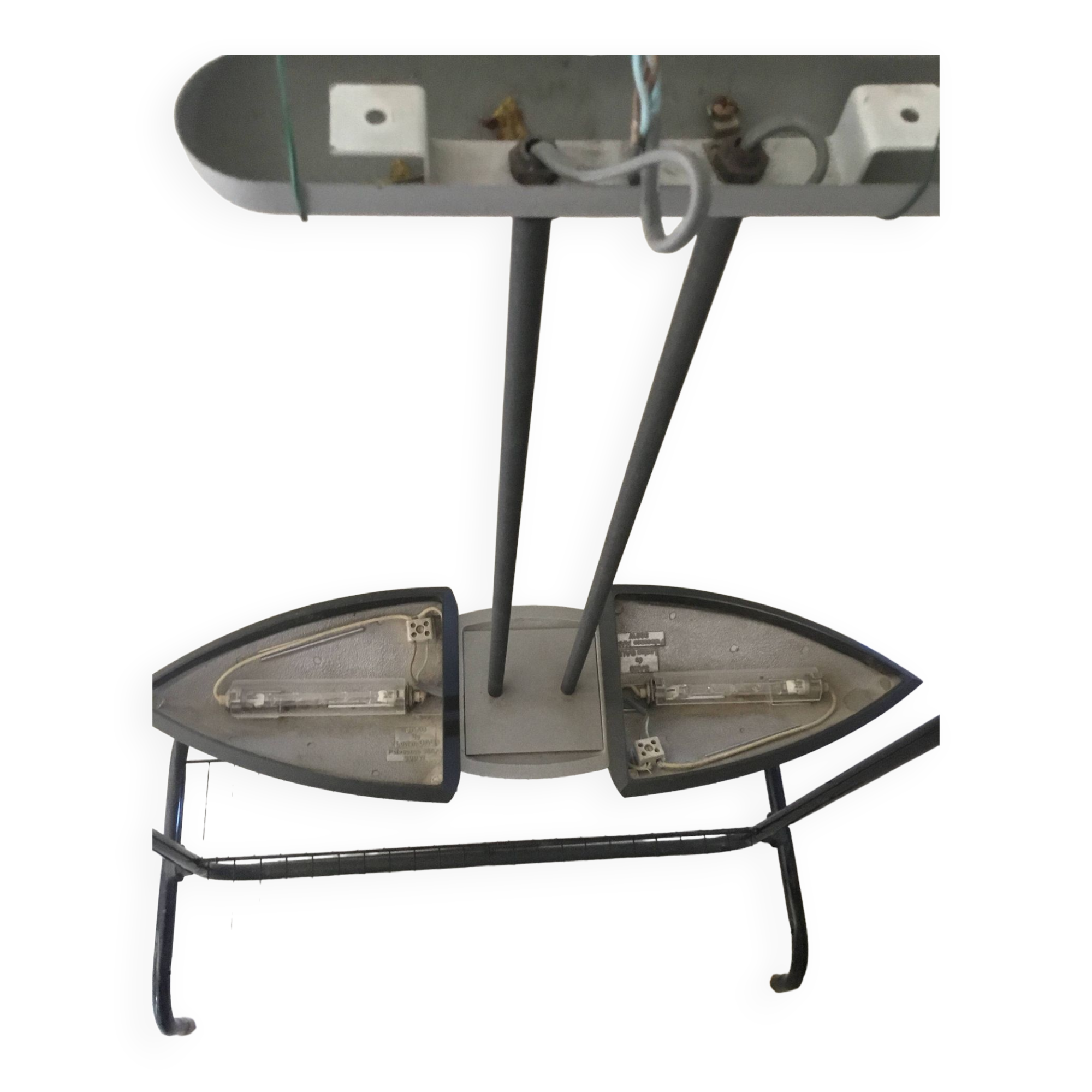 Suspension model saxo by Lucien Gau