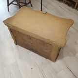 Wooden and jute trunk