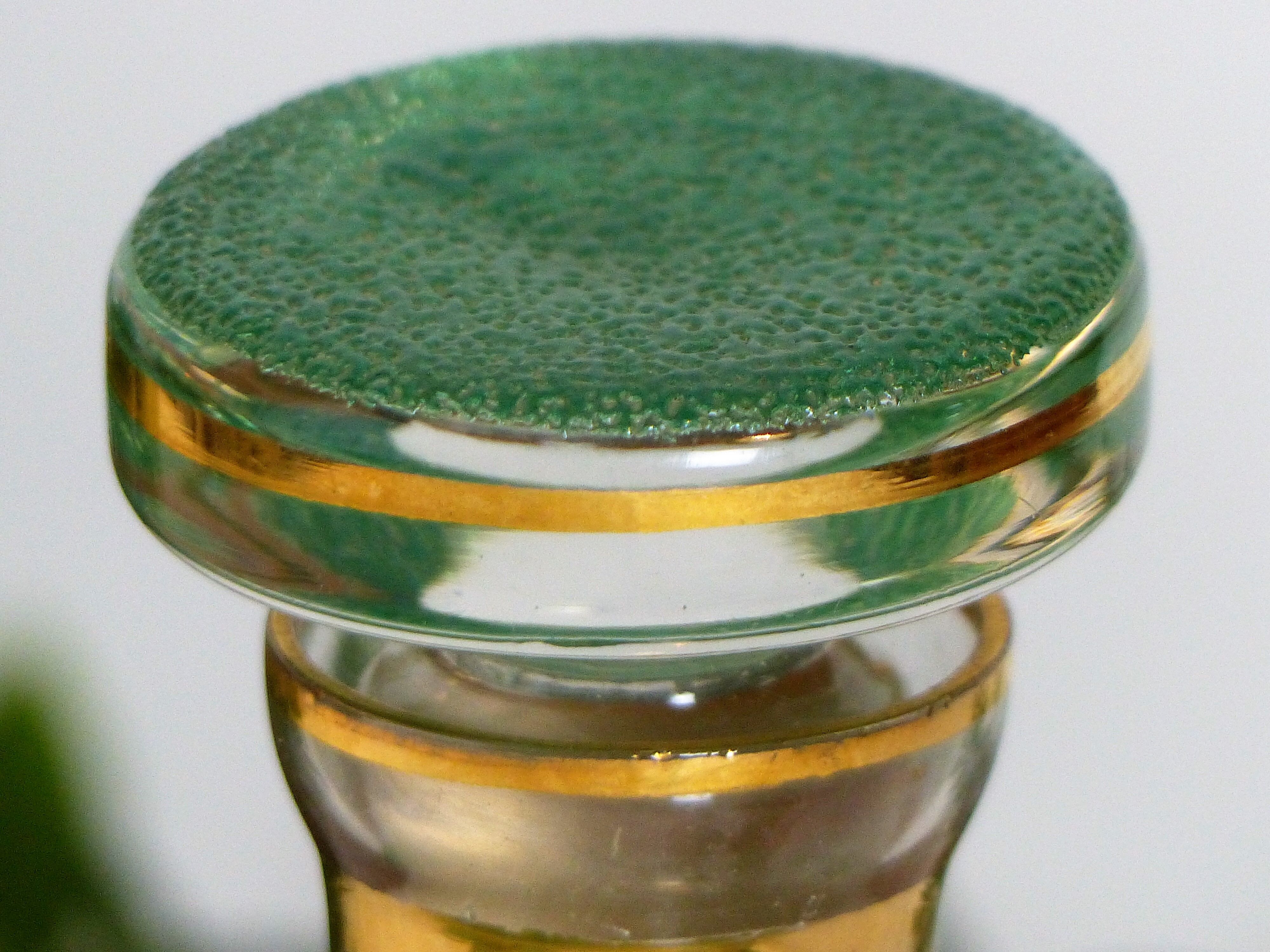 Green liqueur carafe and its 6 glasses