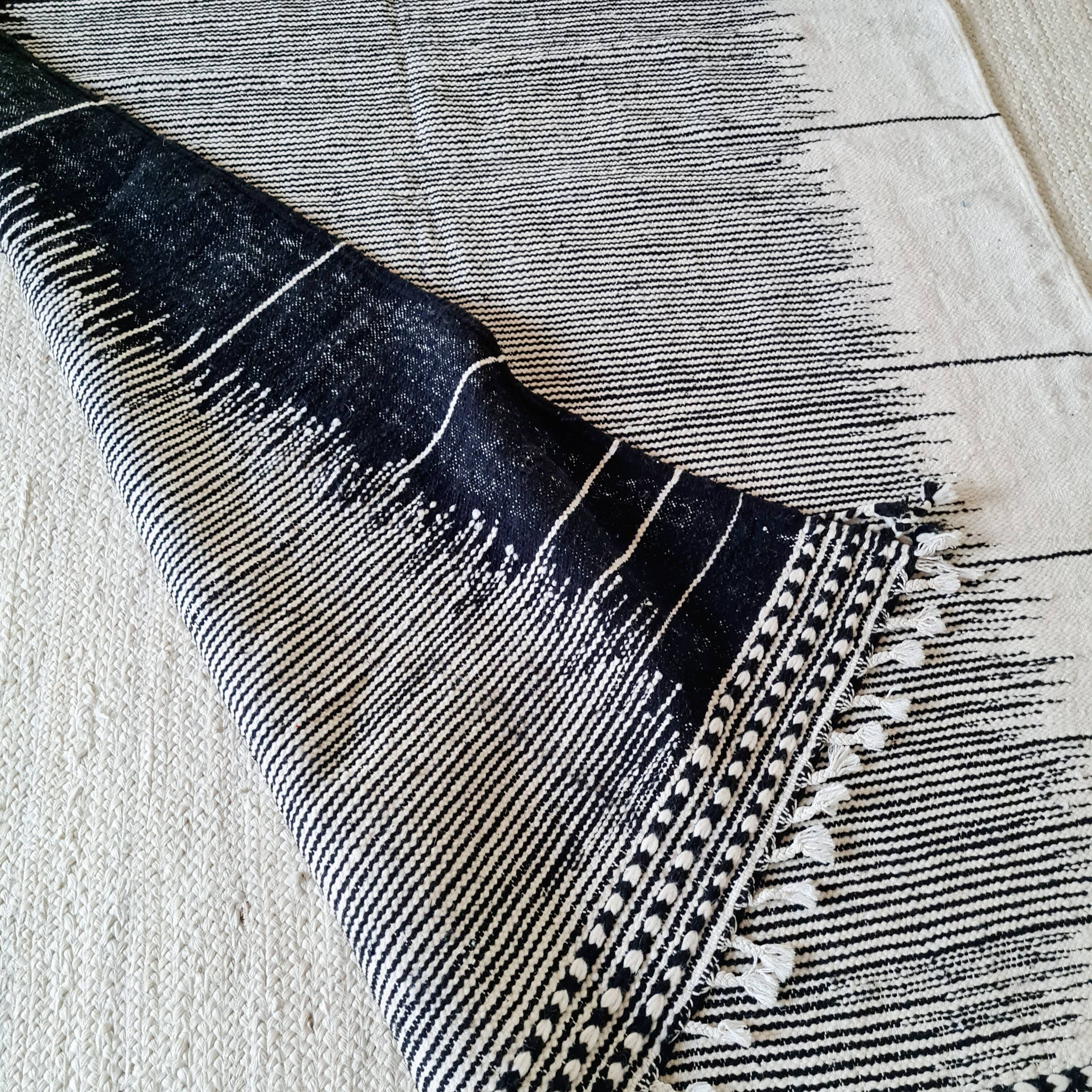 Black and white wool kilim rug 240 x 156