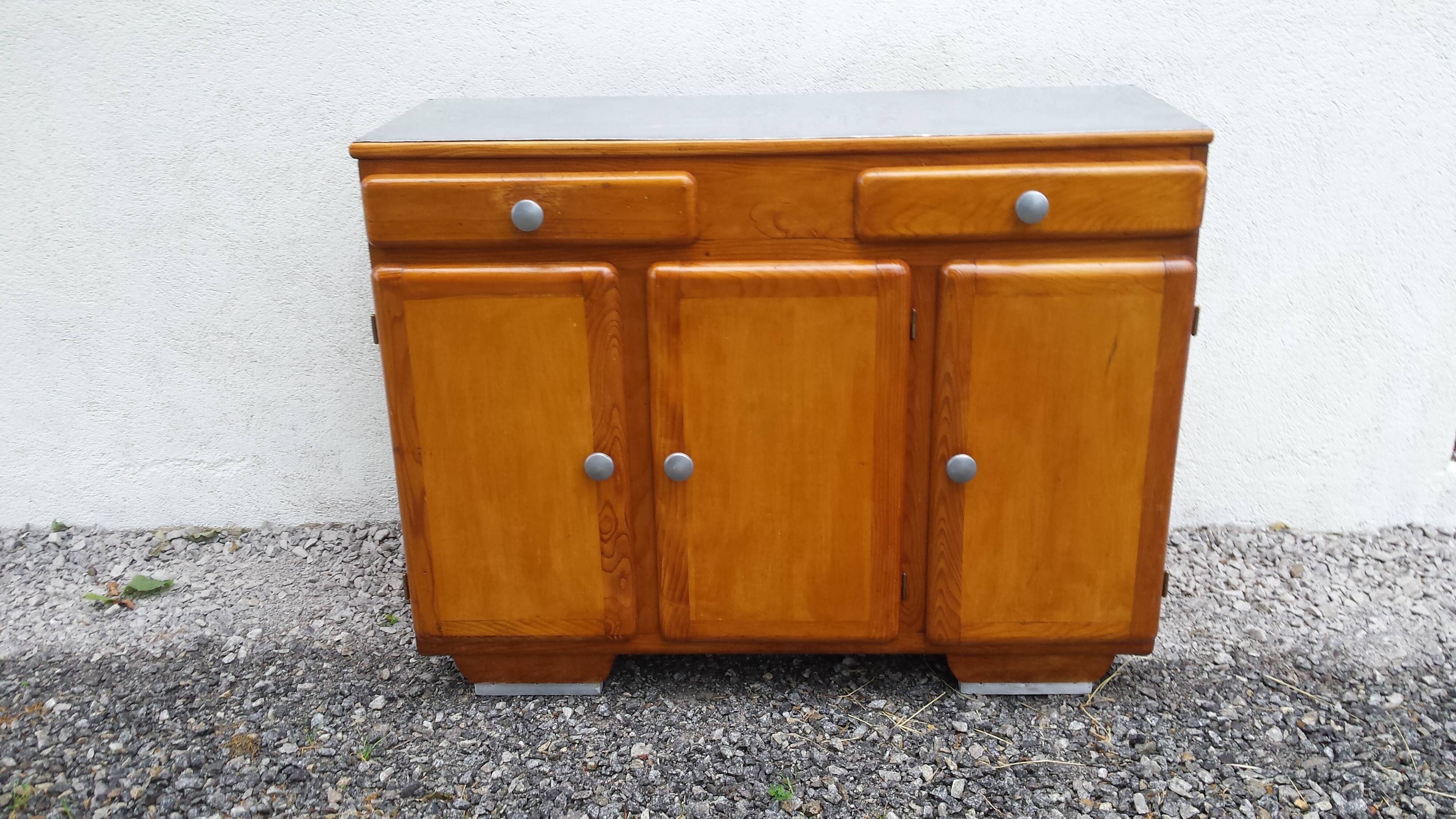 low Mado buffet, zinc tray