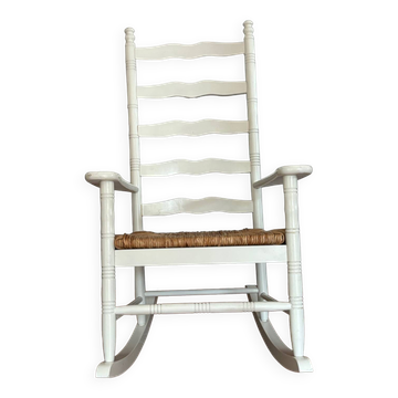Chaise berçant rustique