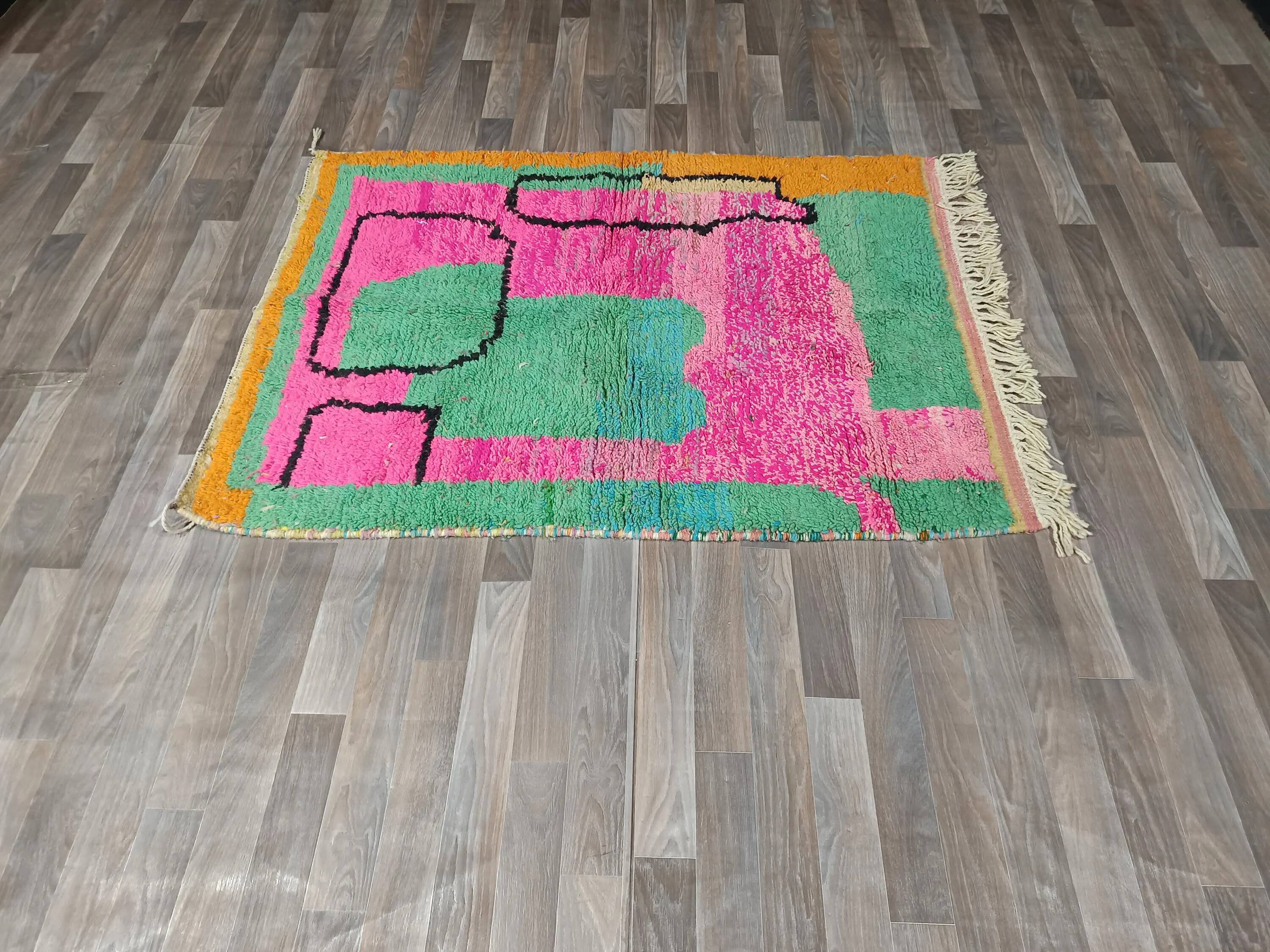 Handmade traditional carpet 250cm x 150cm Moroccan