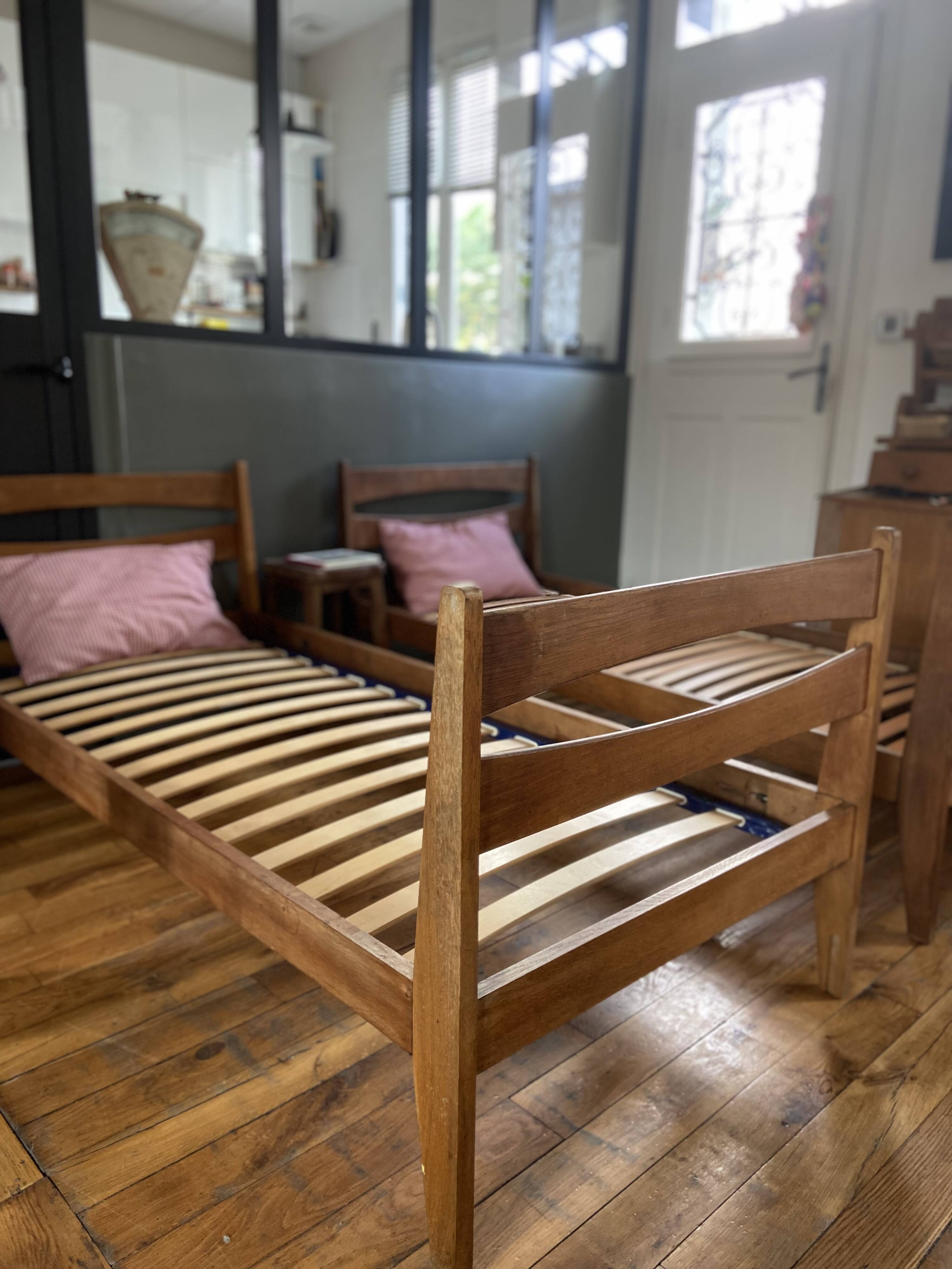 Pair of twin beds 1950