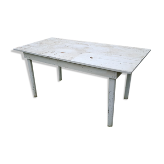 White wood loom table