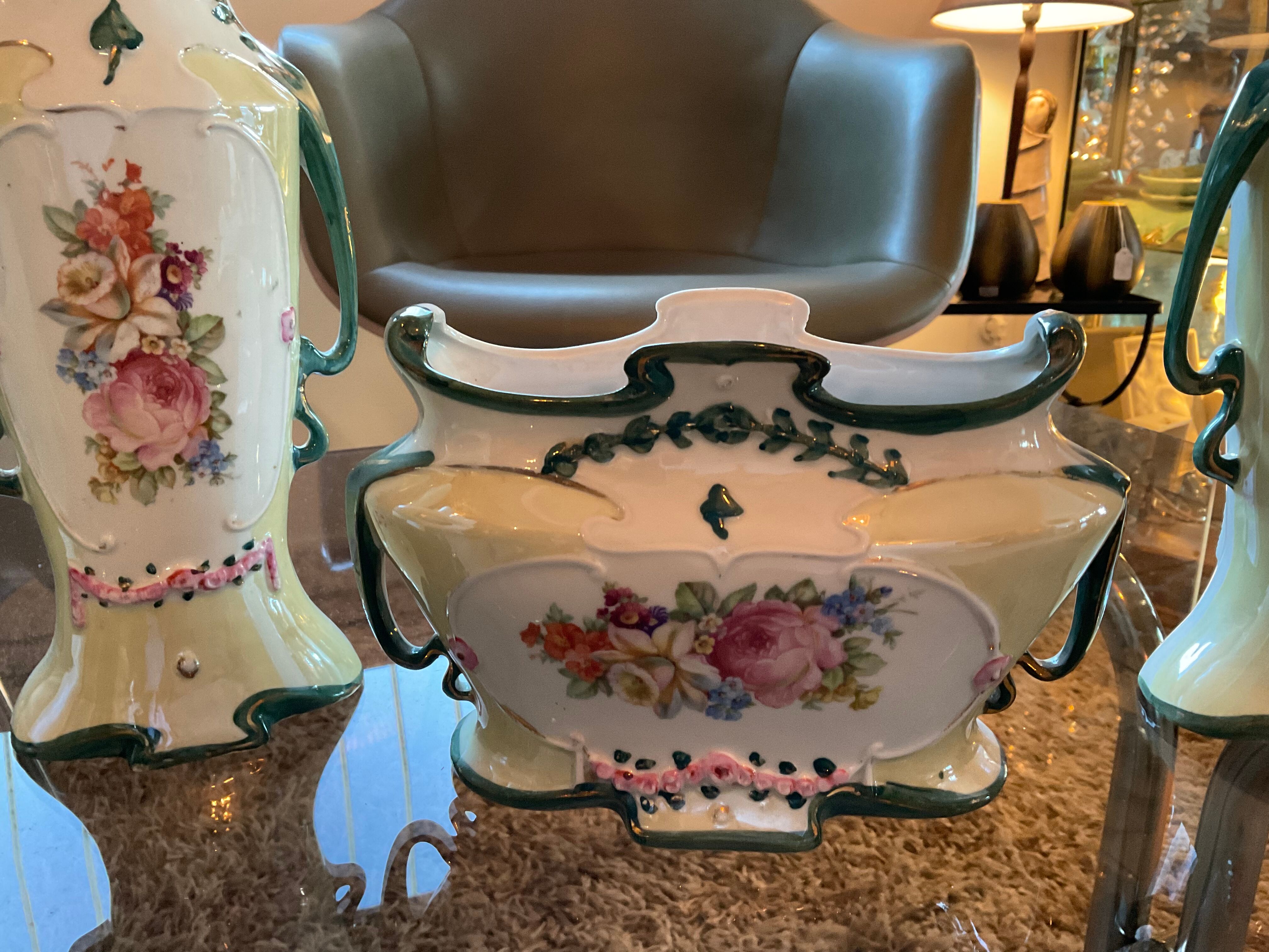 Planter and 2 vases in earthenware decorations flowers