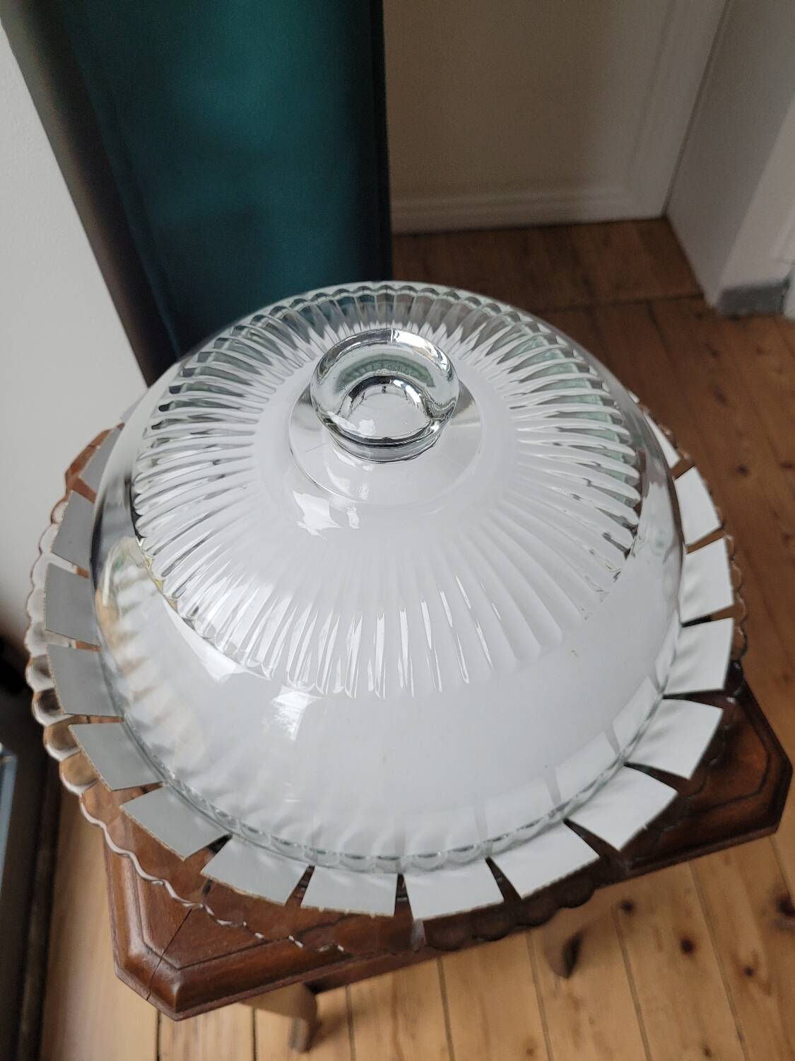 Luminarc glass cheese bell