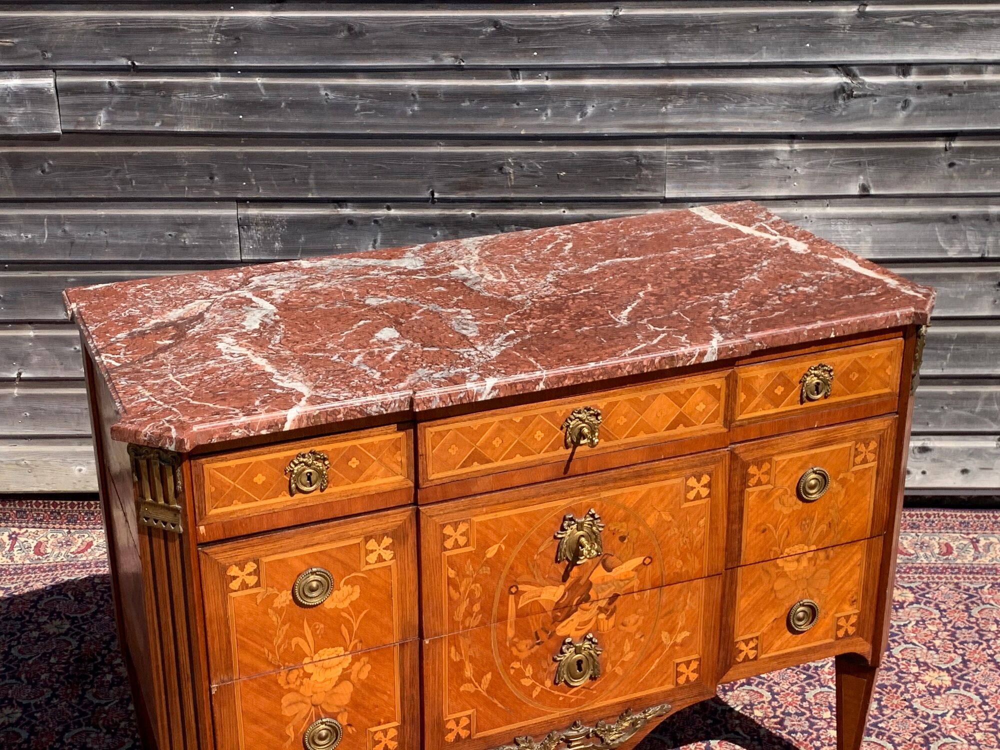 Louis XVl dresser
