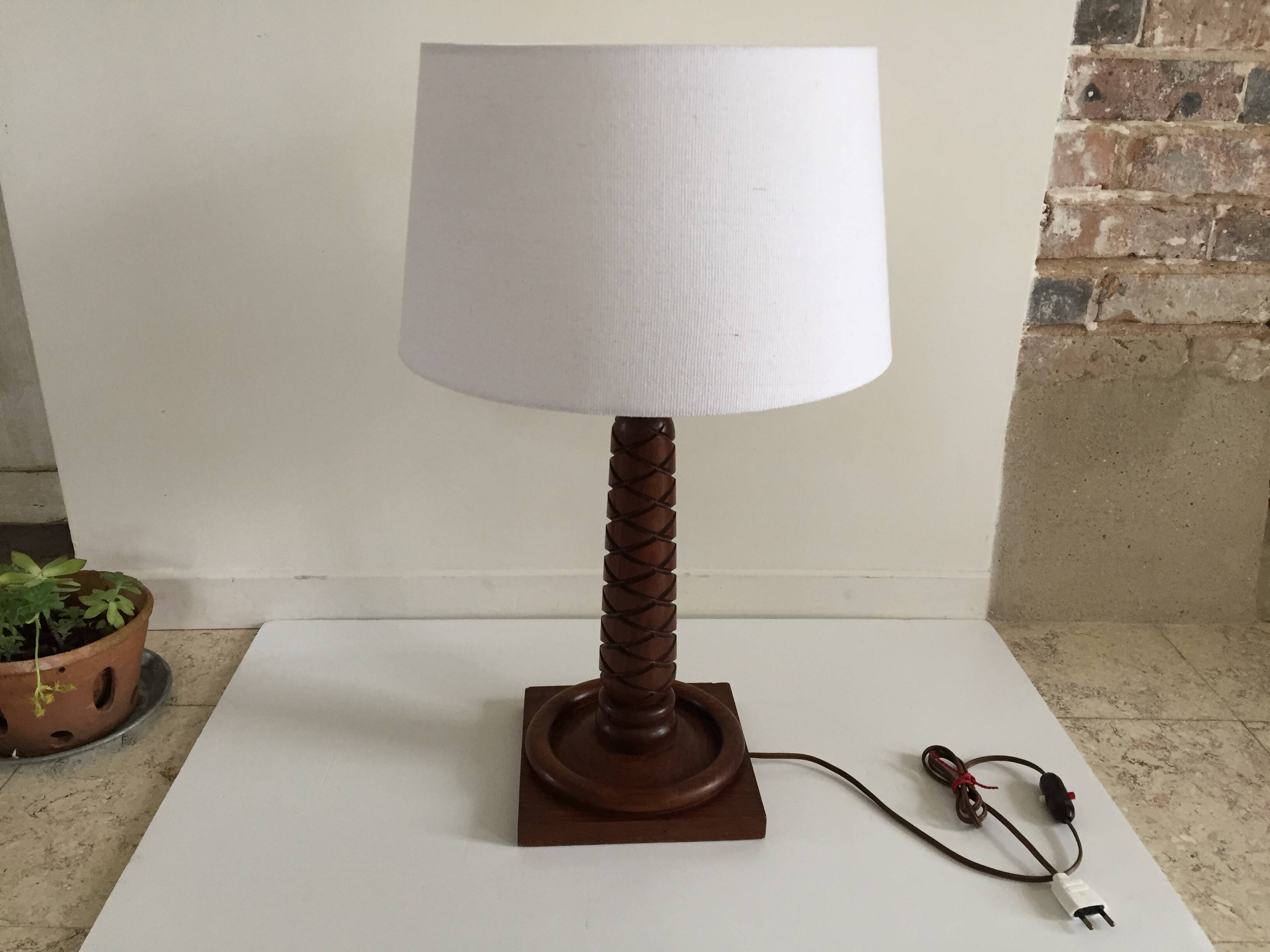Art deco lamp rosewood carved