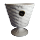 Porcelain cup delf is wit