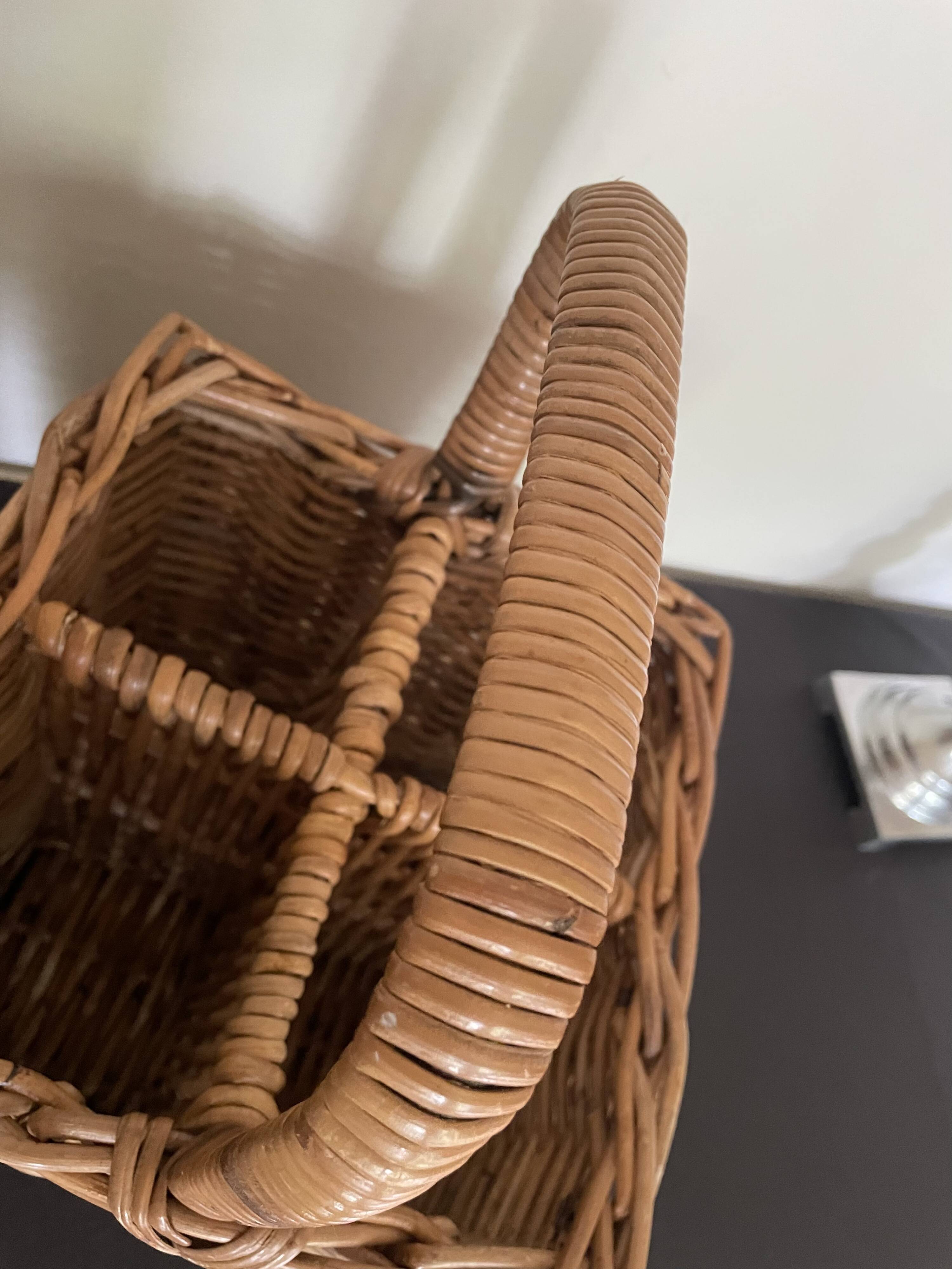Bottle storage basket