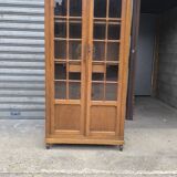 Vitrine art déco en chêne blond