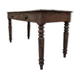 Farm table