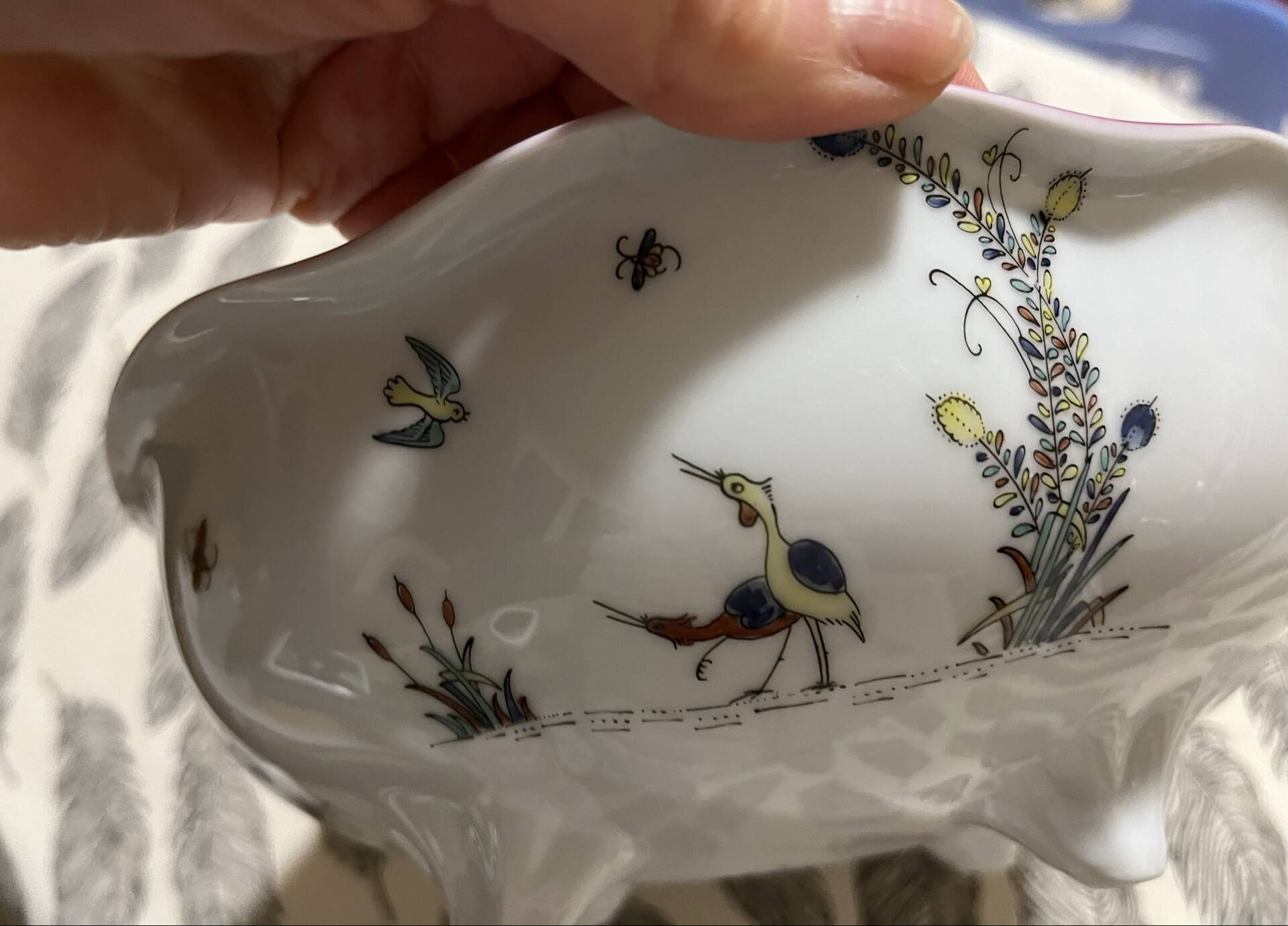 Hand-painted Chantilly porcelain salad bowl