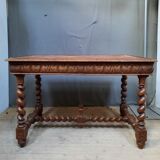 Table bureau style Louis XIII