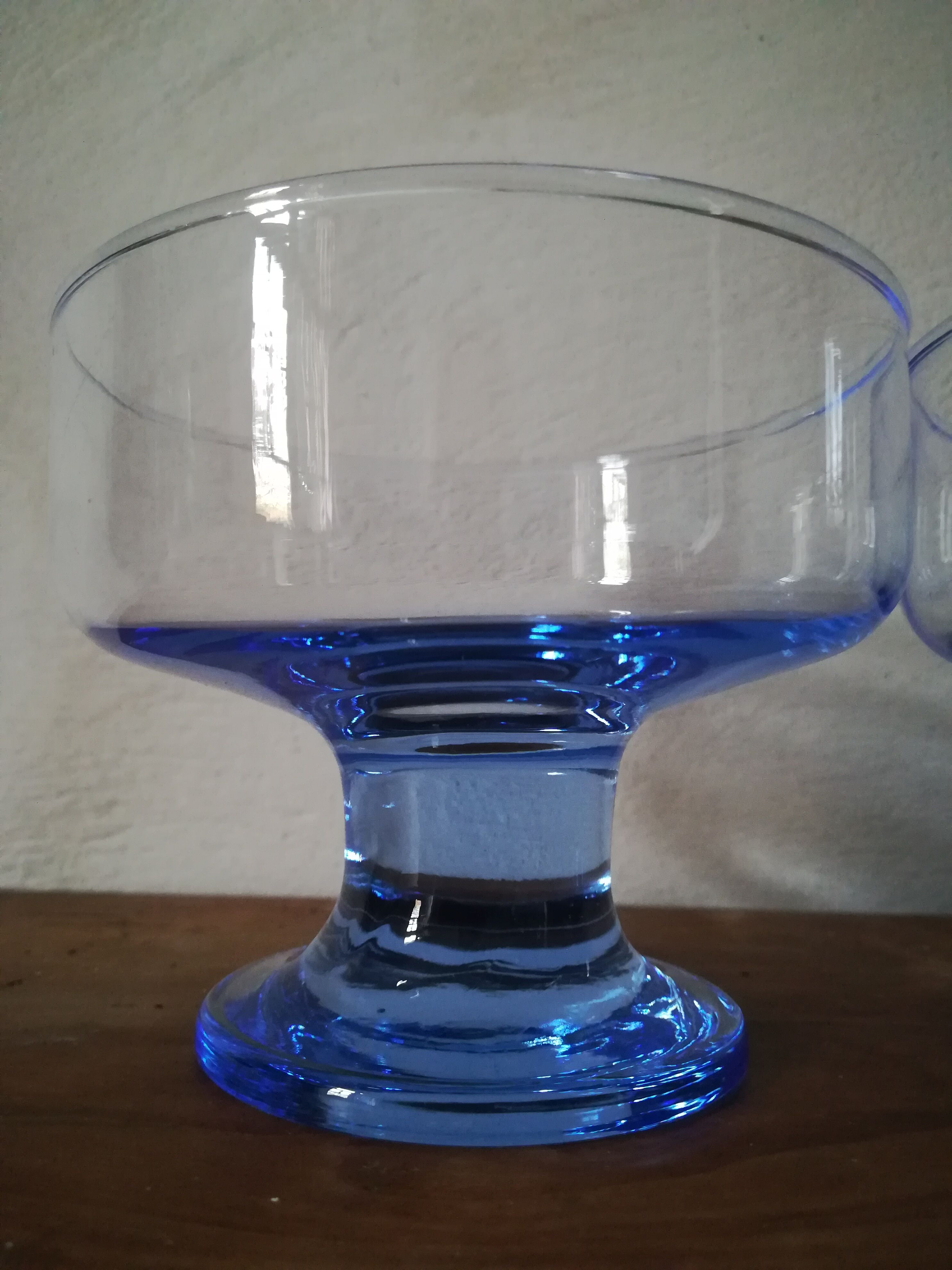 Set of 12 glass cups