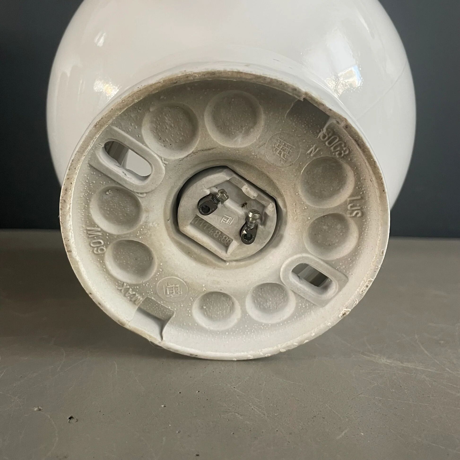 Wall light or ceiling light in porcelain and white glass