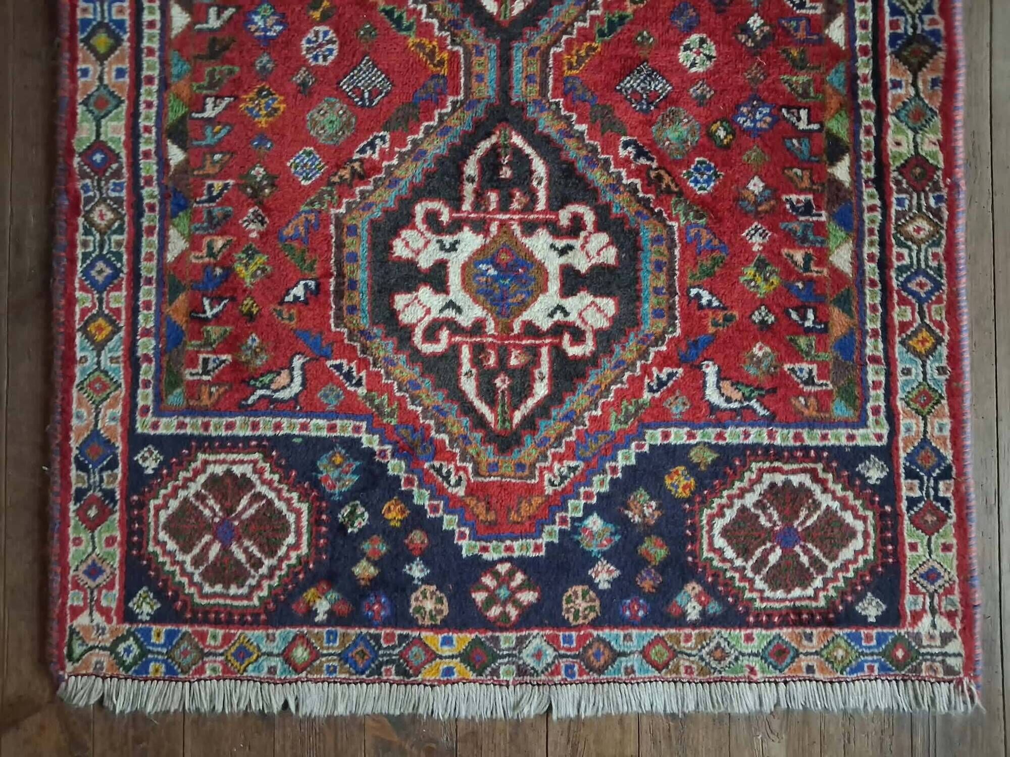 Handmade Persian Shiraz rug 155x115cm