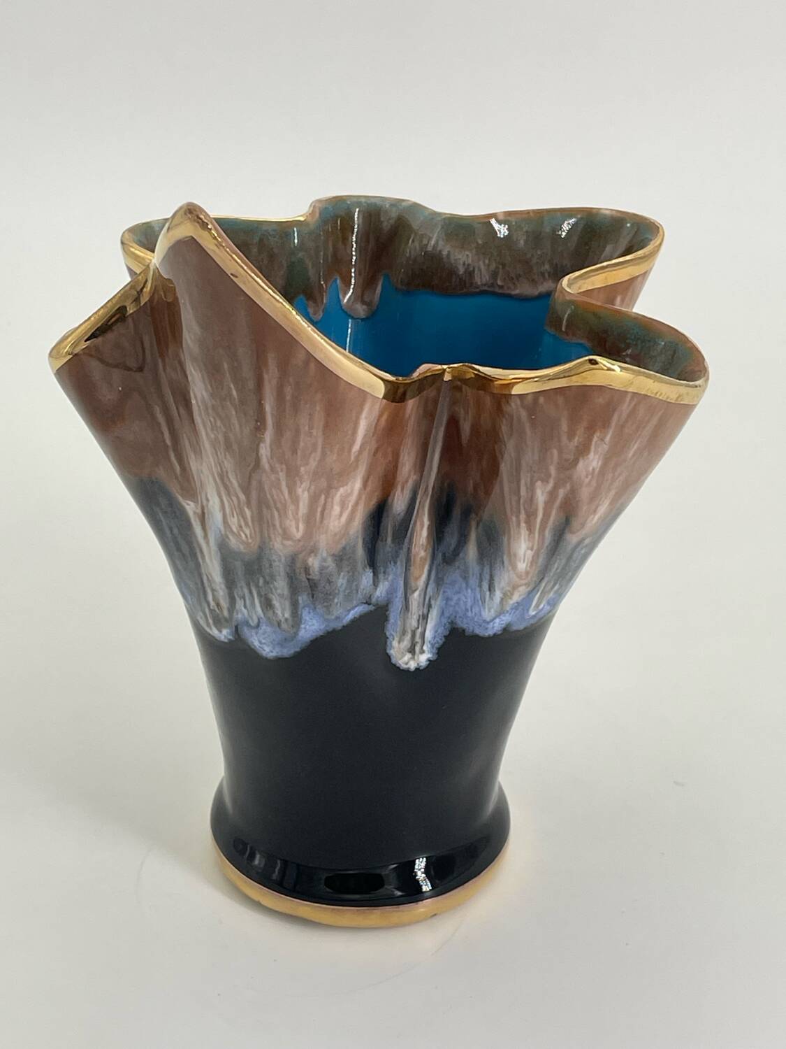Vase en céramique vintage en forme de flamme