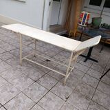 Medical examination table
