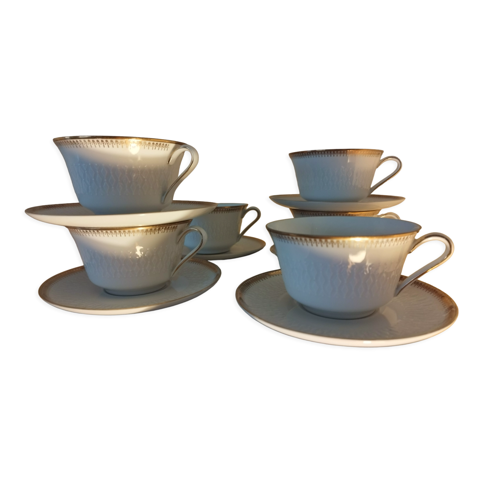 Set de 6 tasses à thé blanches et or