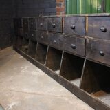 Double-sided cutlery cabinet