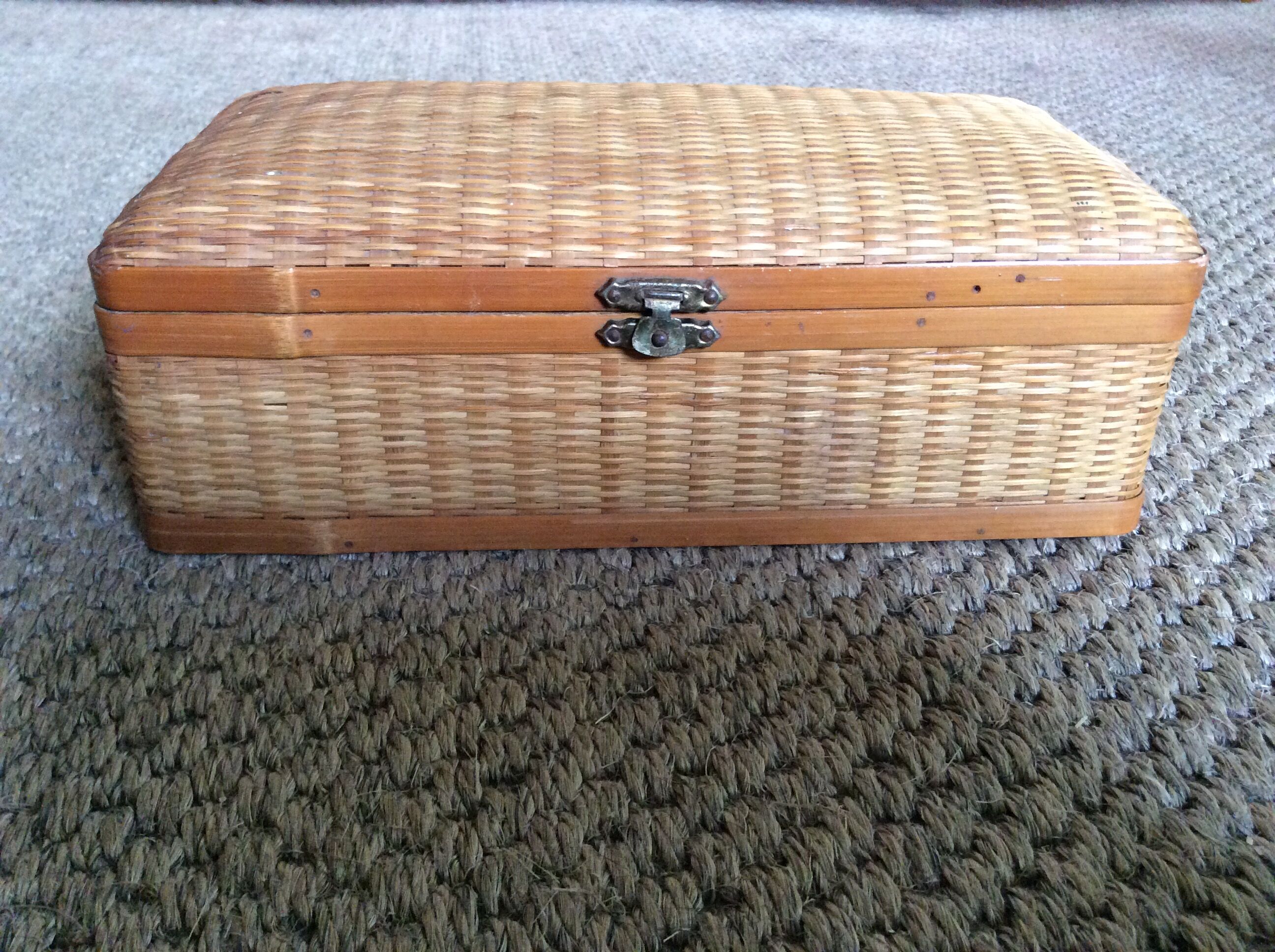 Rattan box