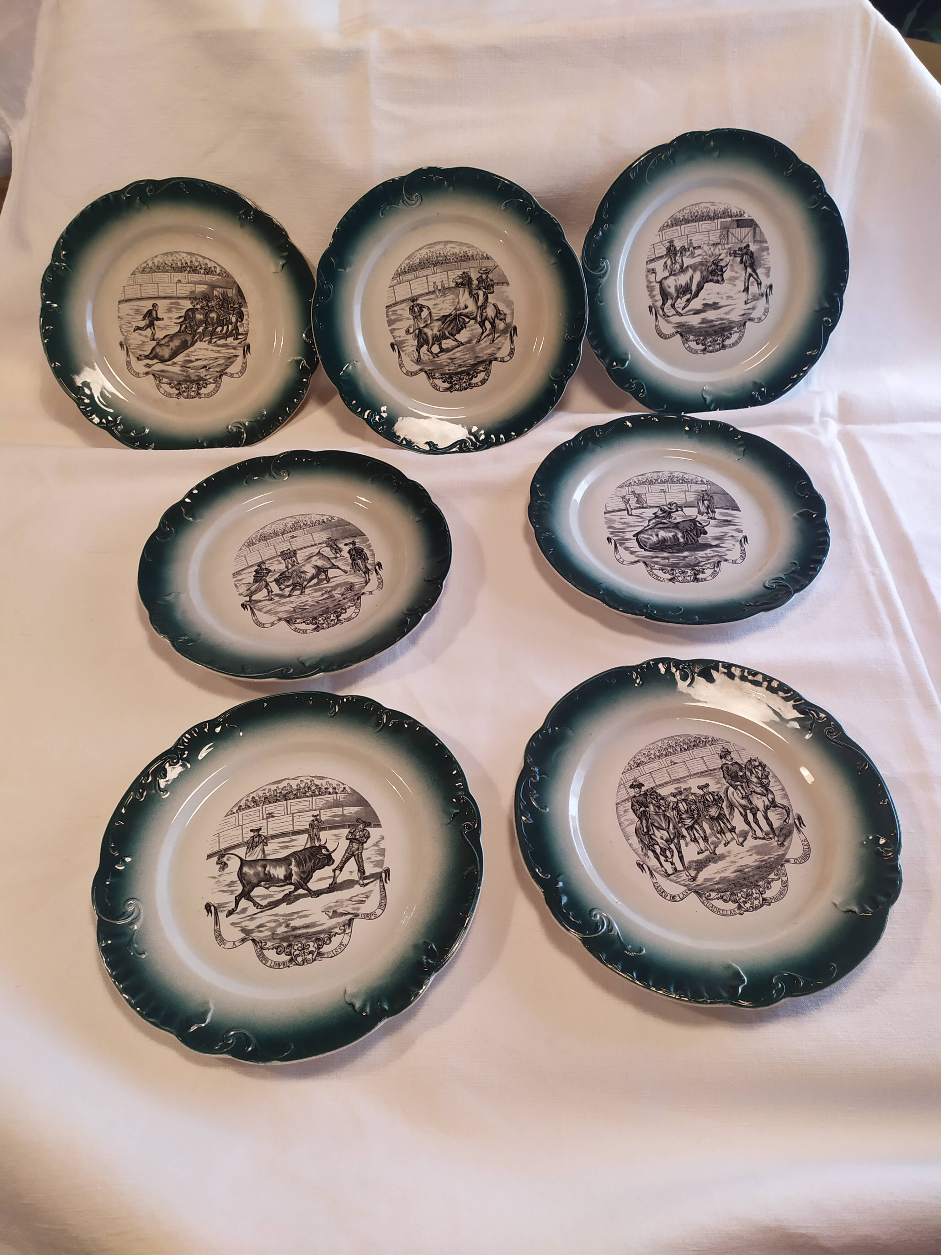 Dessert plates in Pexonne earthenware