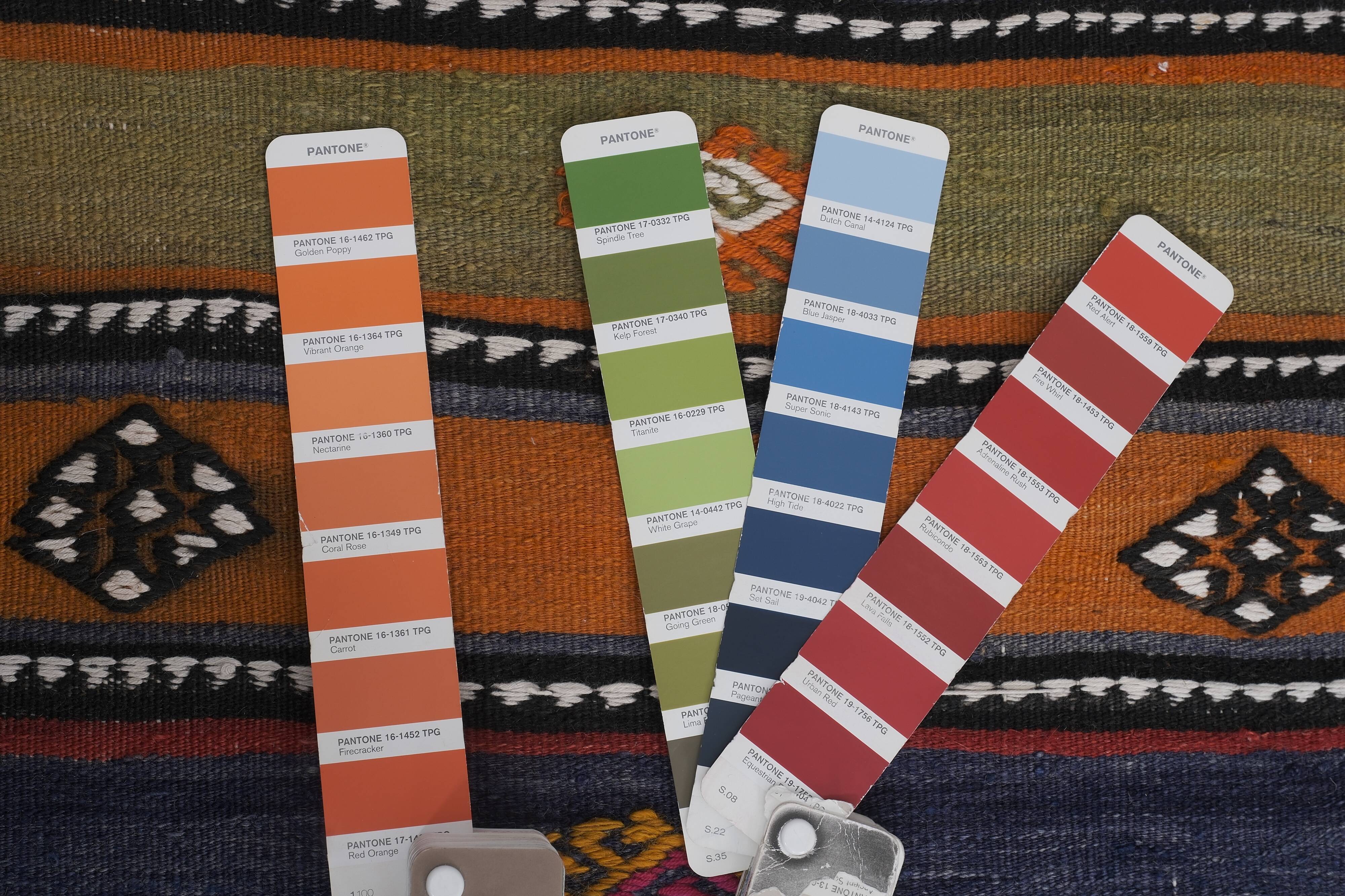 Vintage Turkish Oushak Rug Handwoven 67x592 cm