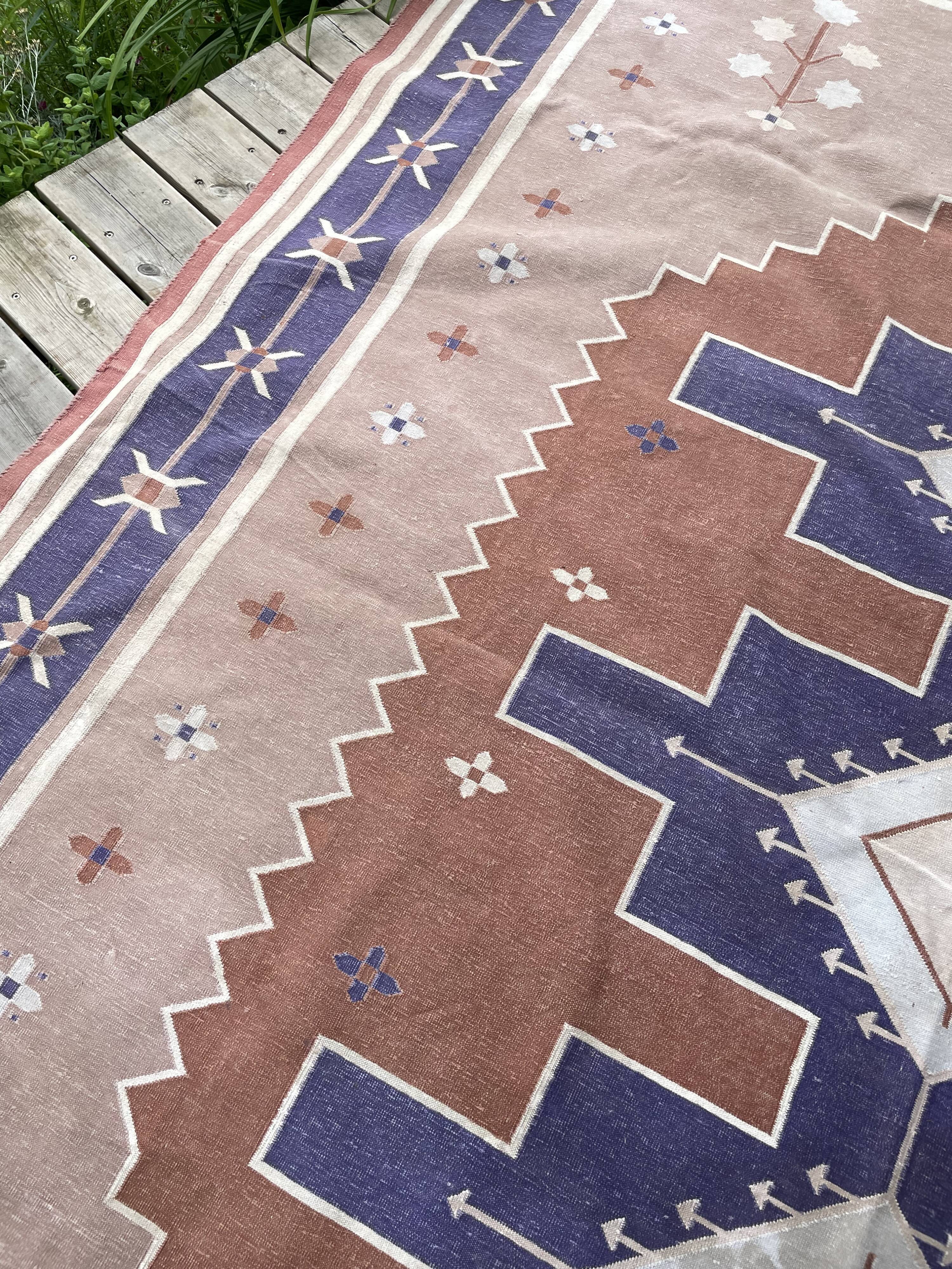 Carpet kilim 330 x 236