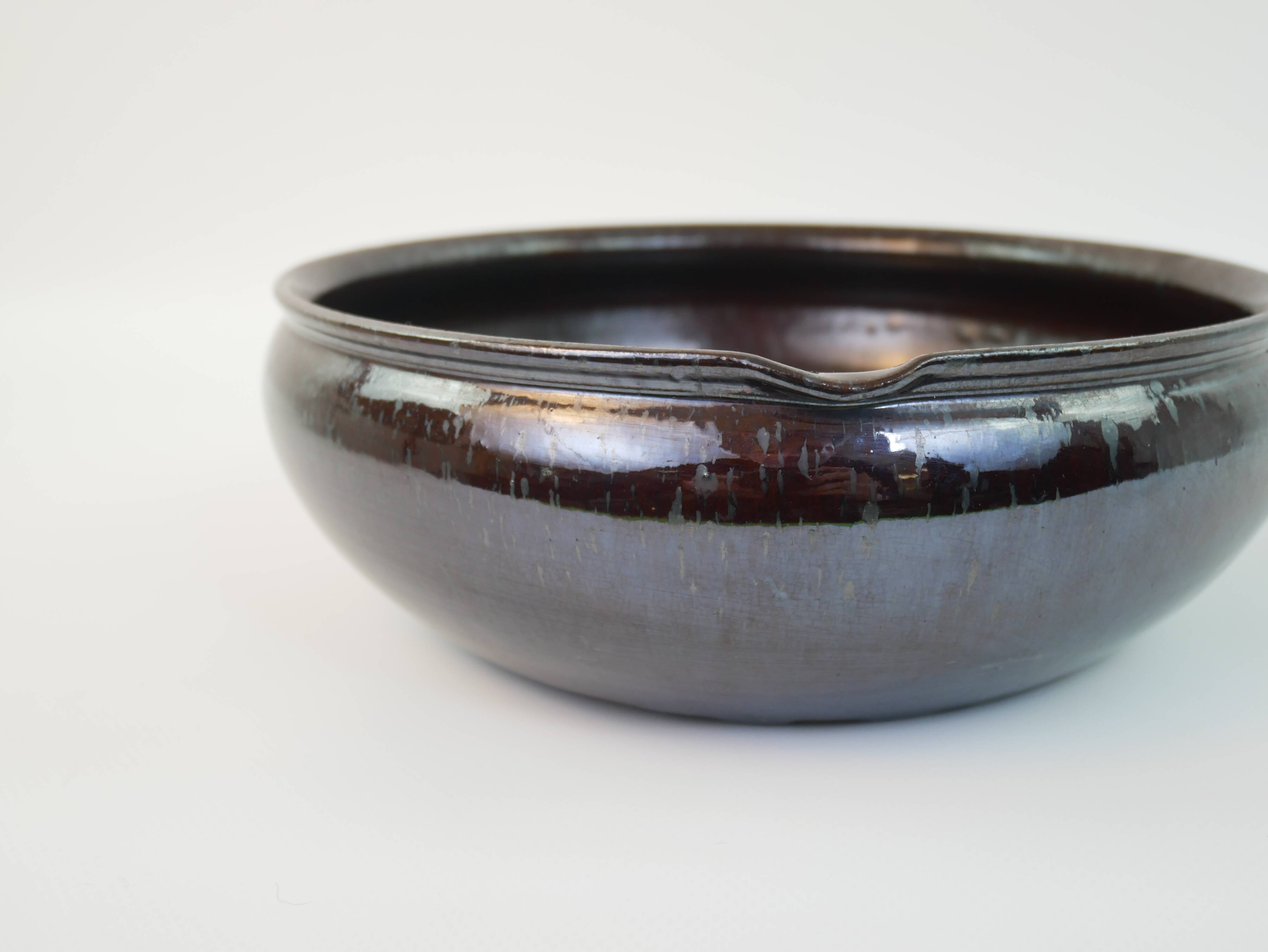 Ebony enameled ceramic fondue pot signed André Martin Vallauris 1950s