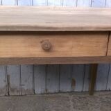 Table de ferme en bois brut