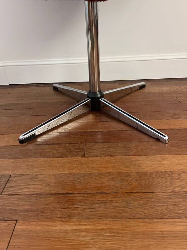 Fauteuil œuf vintage prune