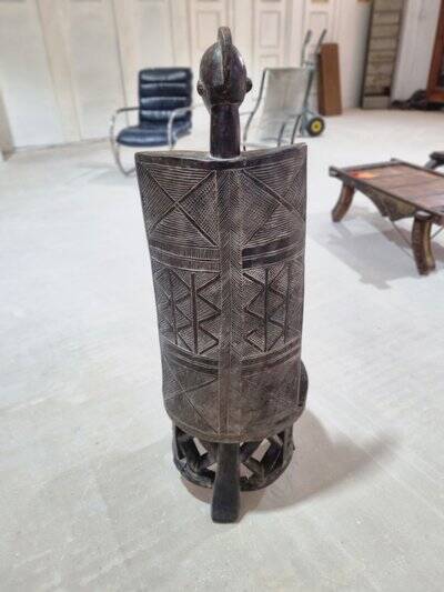 Chaise trone luguru tanzanie