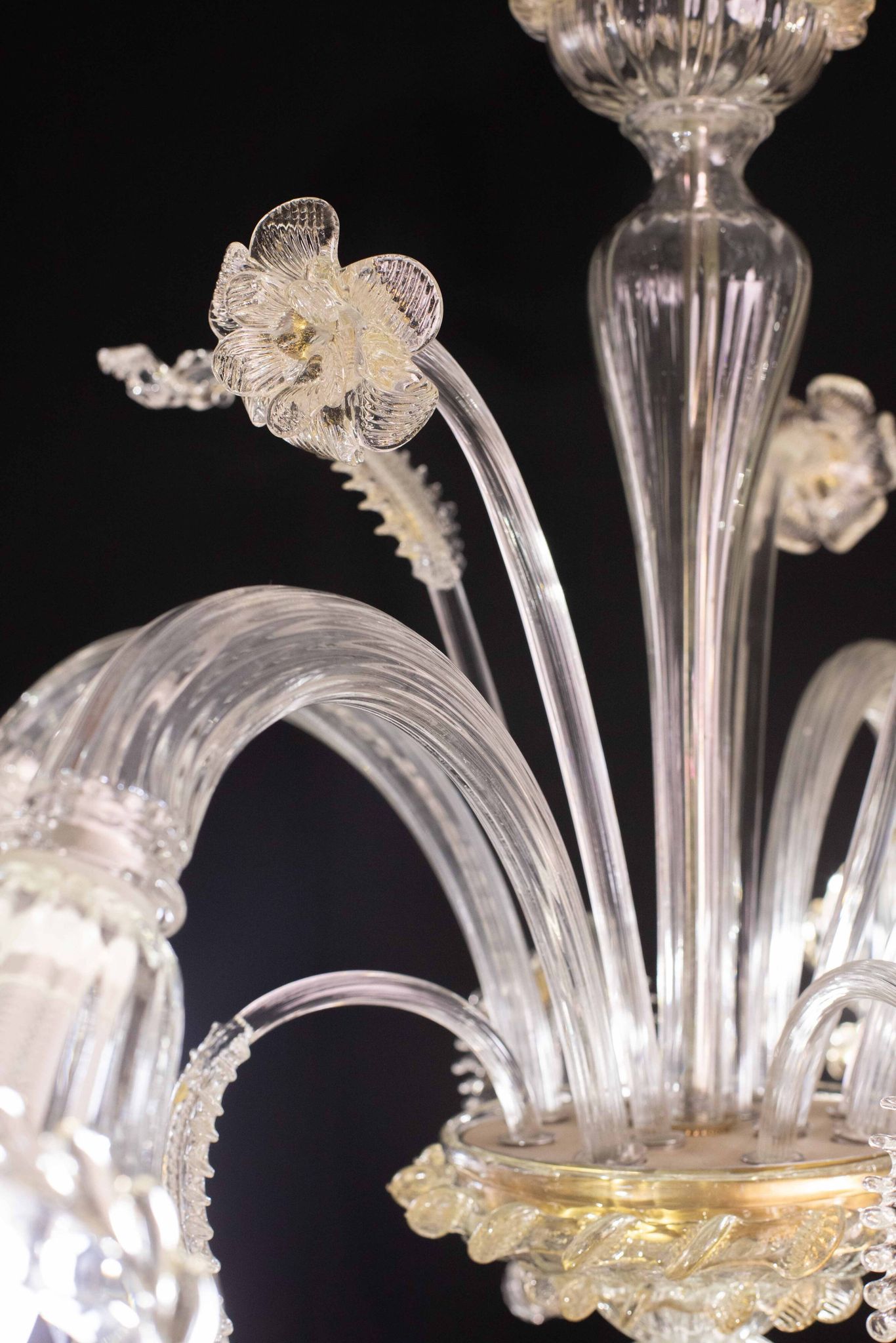 Charming vintage Venetian chandelier, transparent and gold Murano glass, 1970s