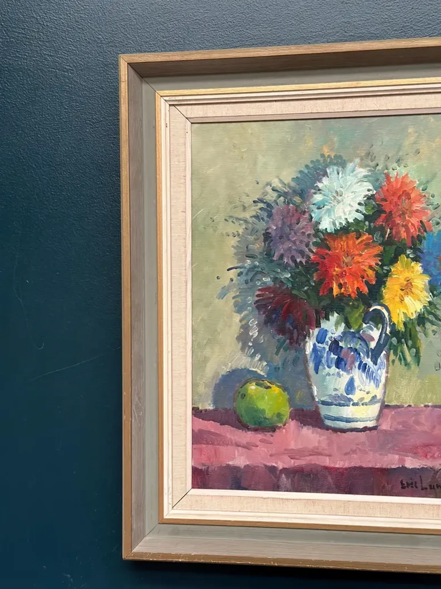 Original Swedish Oil on Canvas – “Asters in a Ceramic Vase” by Eric Lundgren – Signed – Vintage and Framed – 60 × 54 cm (23.6" × 21.3")