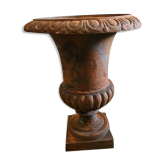 Medici cast iron vase