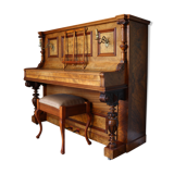 Upright piano
