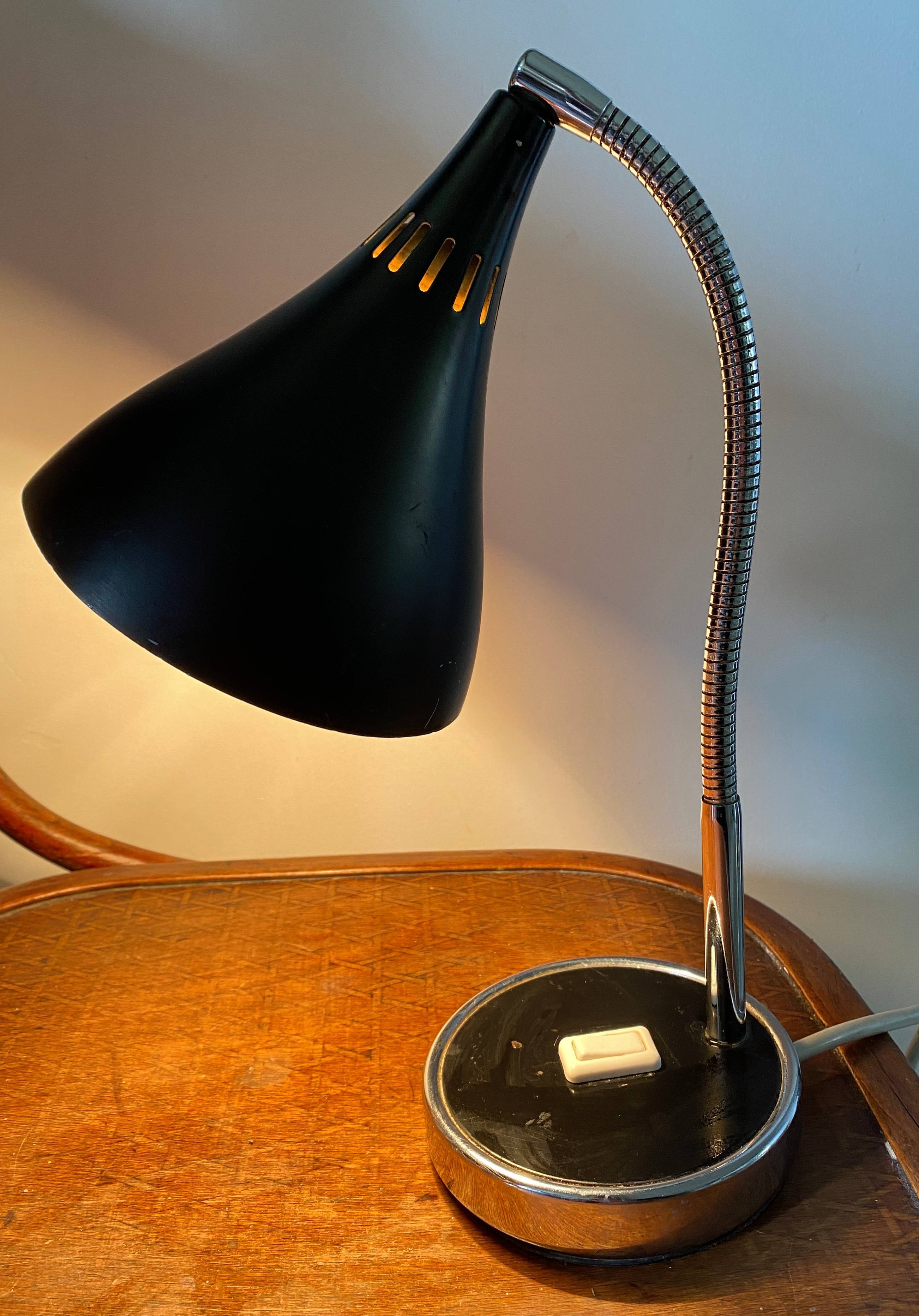 Black swan neck lamp Design Italy vintage 50s/60s