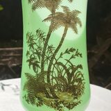 Opaline vase with palm tree decoration in gold (ouraline)