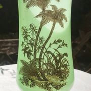 Opaline vase with palm tree decoration in gold (ouraline)