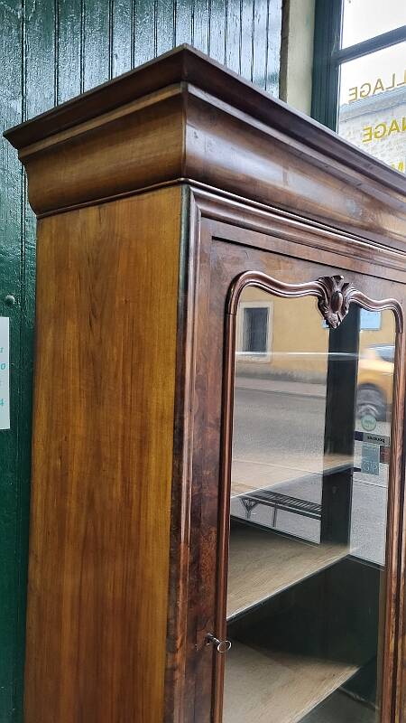 19th Century Walnut Library Display Cabinet with 1 Door