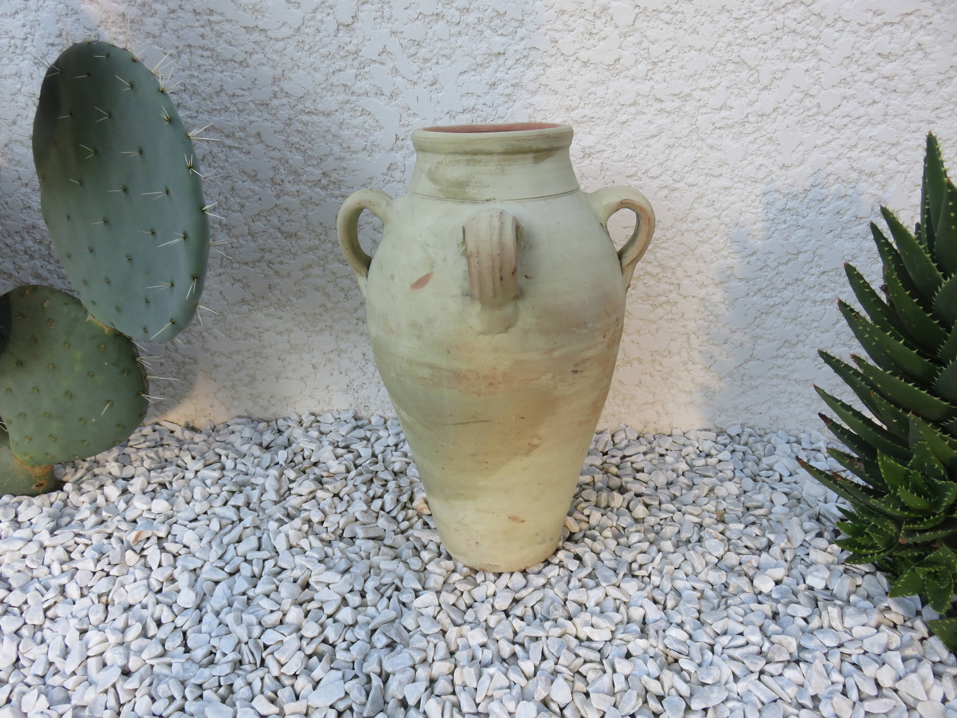 Earthenware pot with handles from the 1960s.