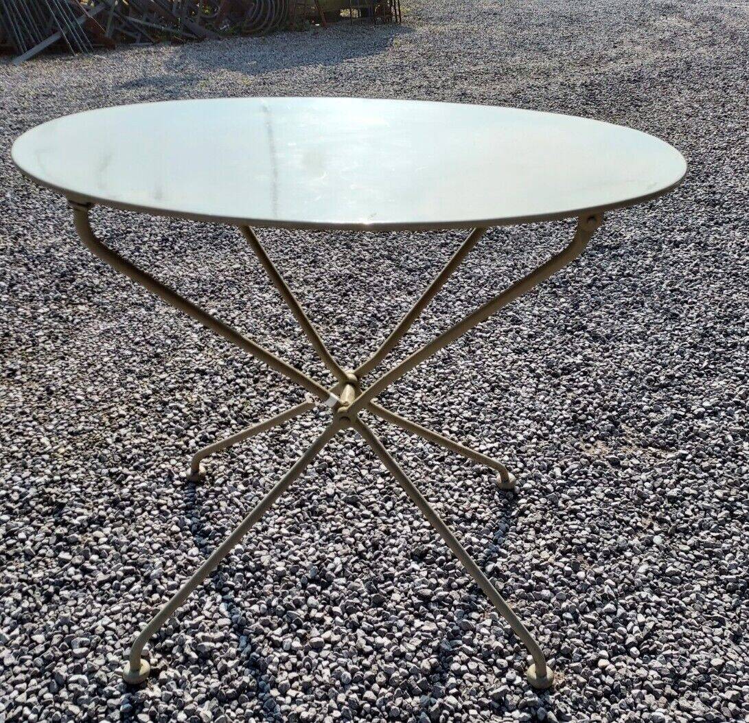 Table guéridon de jardin en fer forgé