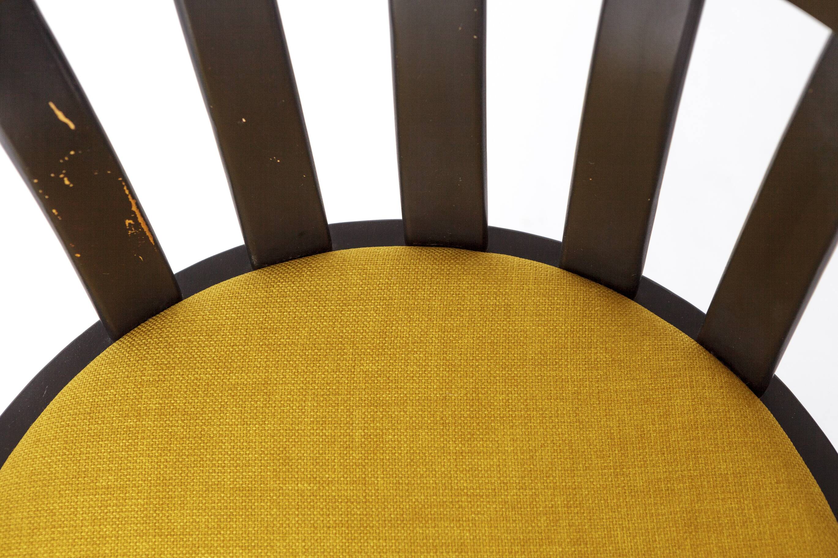 Paire de chaises pivotantes vintage – Design allemand des années 1970 – Hêtre laqué noir