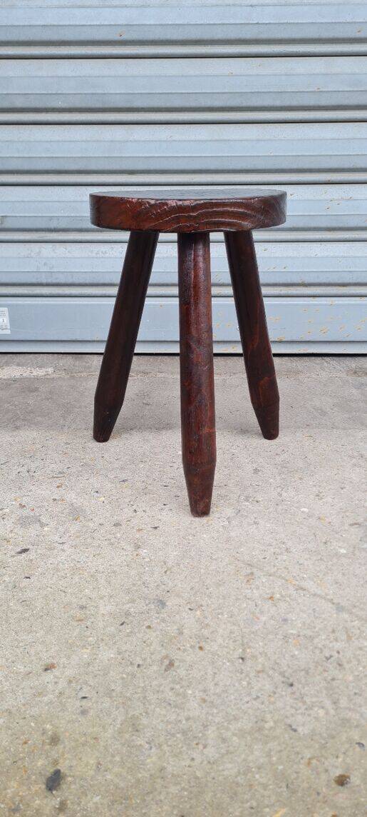 Tabouret tripode