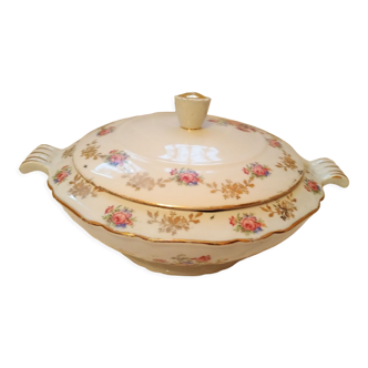 Porcelain tureen