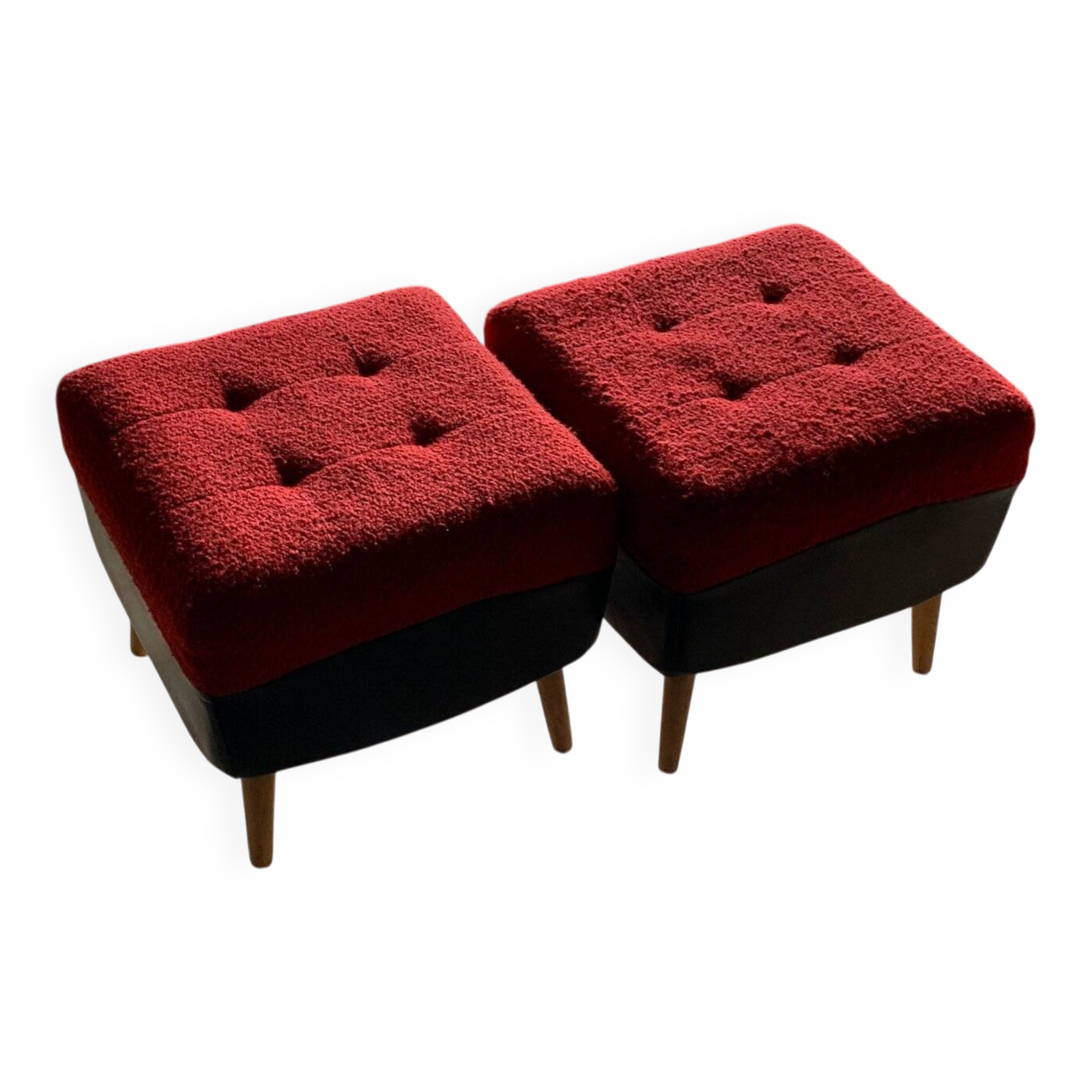 Set of 2 mid-century stools in red and black fabric and faux leather, with light wood legs.